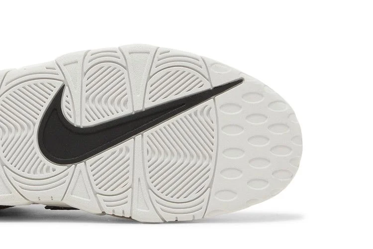 Кроссовки Nike Air More Uptempo 'Tunnel Walk'