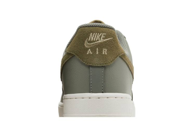 Кроссовки Nike Air Force 1 '07 LV8 'Dark Stucco Medium Olive'