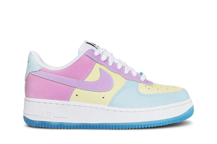 Krossovki-Nike-Wmns-Air-Force-1-07-LX-UV-Reactive-8