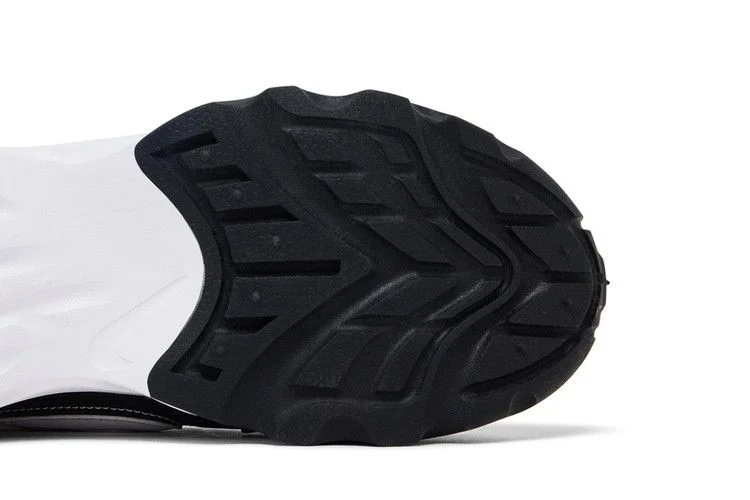 Krossovki-Nike-Wmns-TC-7900-White-Black-4