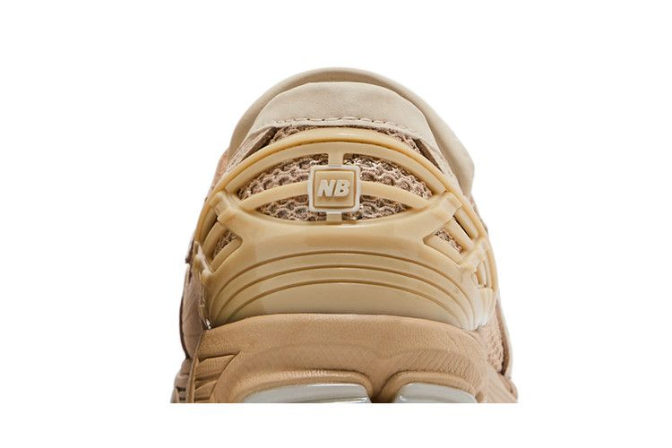 Кроссовки New Balance 1906L 'Bisque'