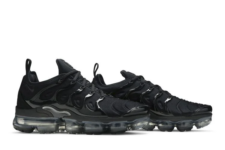Krossovki-Nike-Wmns-Air-VaporMax-Plus-SE-Black-7