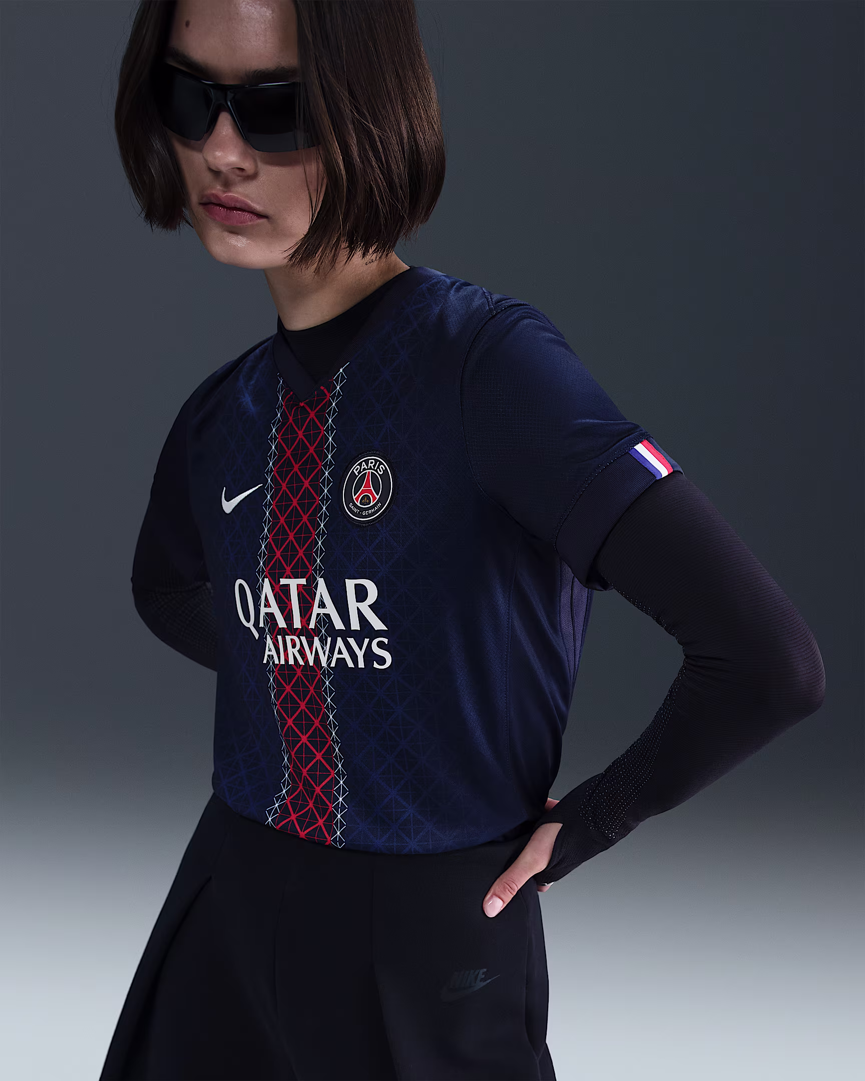 Женское футбольное джерси Paris Saint-Germain 2025/26 Stadium Home