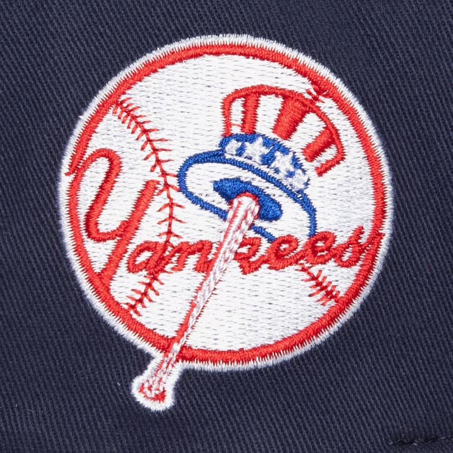 Mitchell-Ness-Navy-New-York-Yankees-Tail-Sweep-2.0-Pro-Snapback-Hat-2