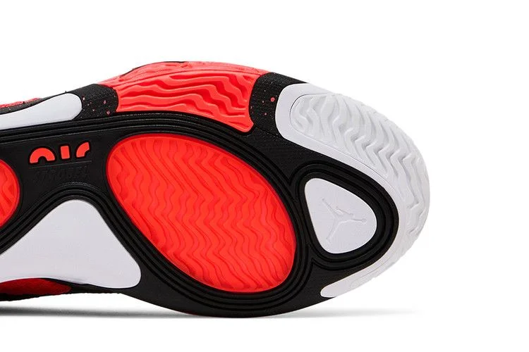 Кроссовки Air Jordan Tatum 2 'Red Cement'