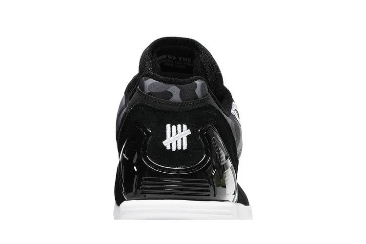Krossovki-BAPE-x-Undefeated-x-adidas-ZX-8000-A-ZX-Series-Black-Camo-6