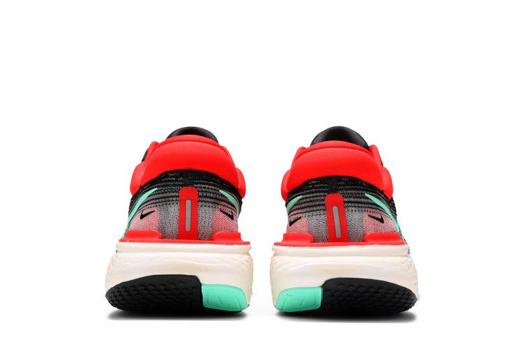 Кроссовки Nike ZoomX Invincible Run Flyknit 'Black Chile Red'