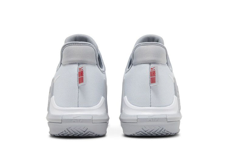 Кроссовки Nike LeBron Witness 6 'Pure Platinum'