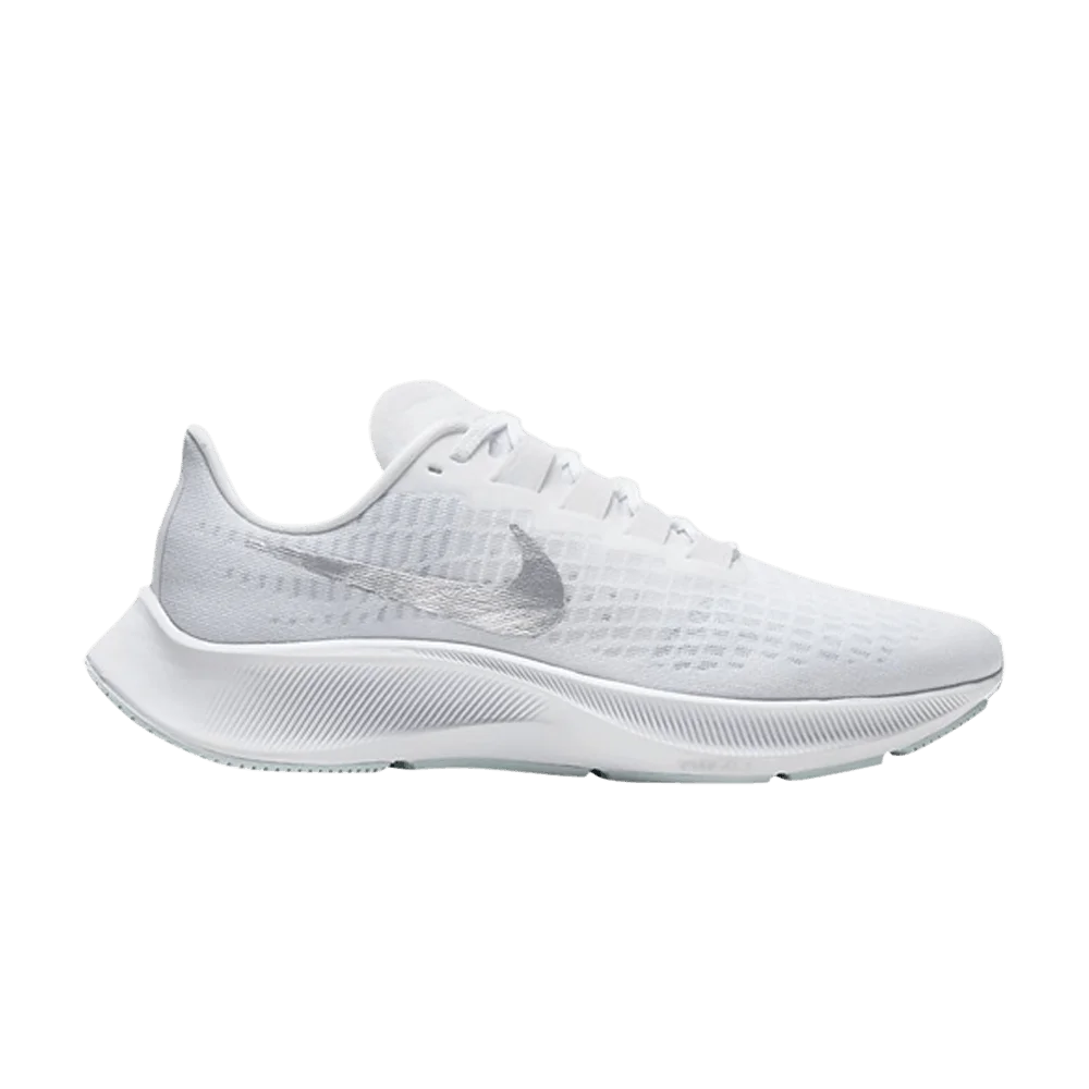 Krossovki-Nike-Wmns-Air-Zoom-Pegasus-37-White-Metallic-Silver