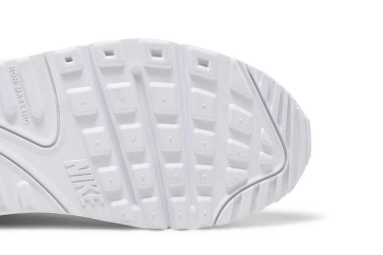 Krossovki-Nike-Air-Max-90-FlyEase-GS-Triple-White-4