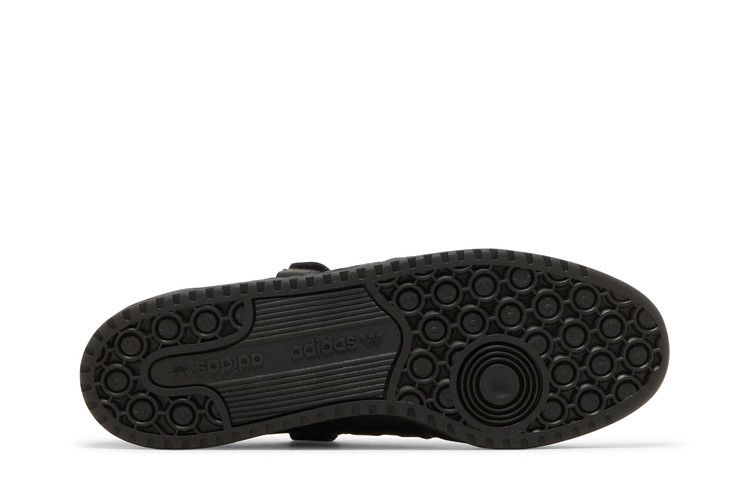 Кроссовки adidas Forum Low 'Triple Black'