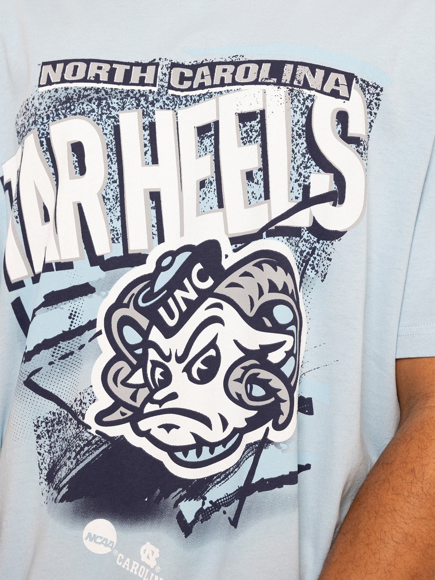 Футболка Mitchell & Ness University Of North Carolina Vintage Abstract T-Shirt