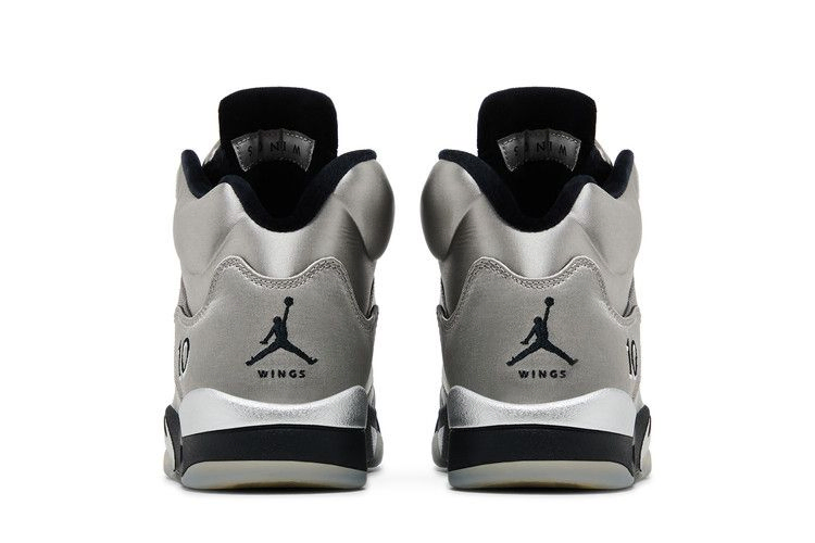 Кроссовки Wmns Air Jordan 5 Retro 'Wings'