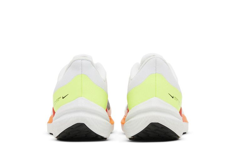 Кроссовки Nike Air Winflo 9 'White Bright Crimson'