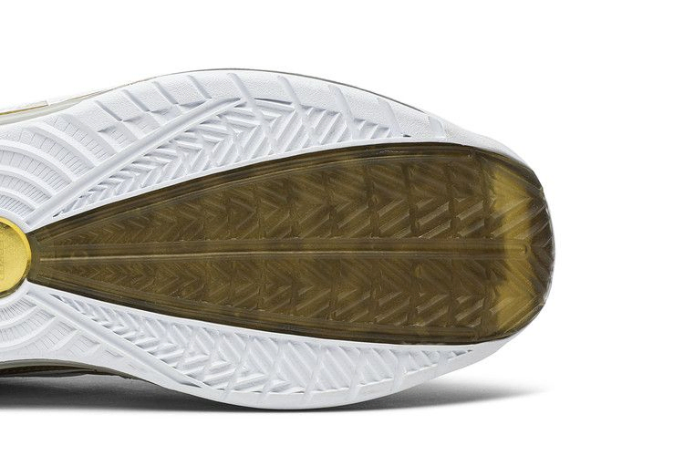 Кроссовки Nike Air Max LeBron 7 Retro QS 'China Moon' 2020