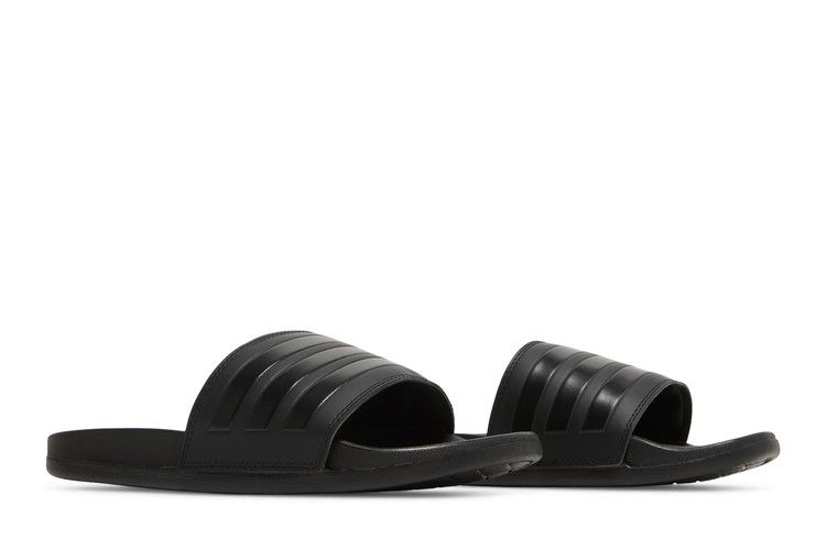 adilette-comfort-slide-triple-black-gz5896_07
