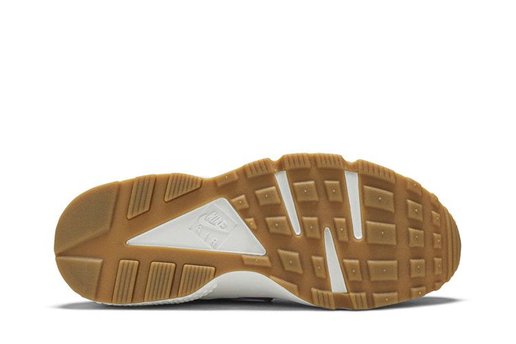 wmns-air-huarache-run-fg-fuchsia-glow-bv1164-500_03