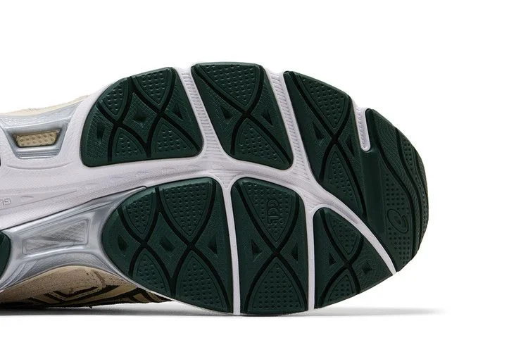 asics-gel-nyc-ivory-forest-night-1203a383-750_5