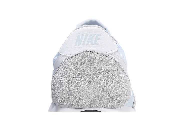 wmns-daybreak-football-grey-ck2351-009_06