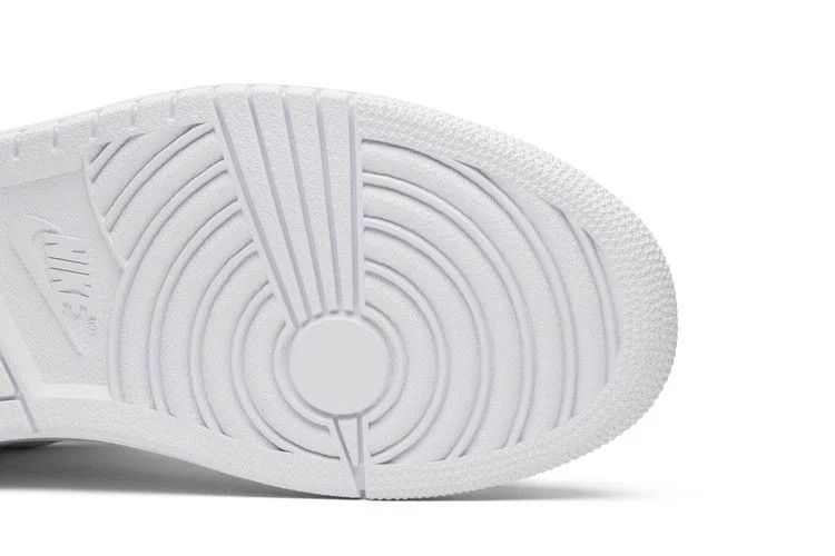 Krossovki-Air-Jordan-1-Retro-Mid-White-Pure-Platinum-4