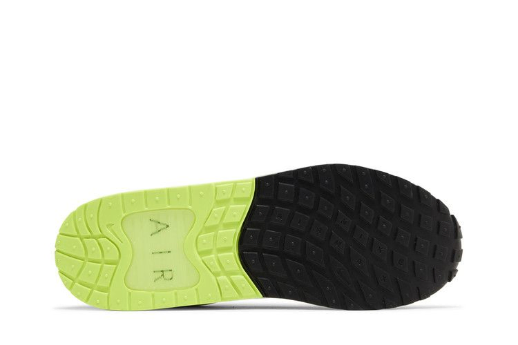 air-max-solo-hot-punch-fz4136-001_03