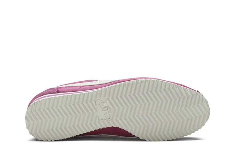 Krossovki-Nike-Wmns-Classic-Cortez-Nylon-Active-Fuchsia-3