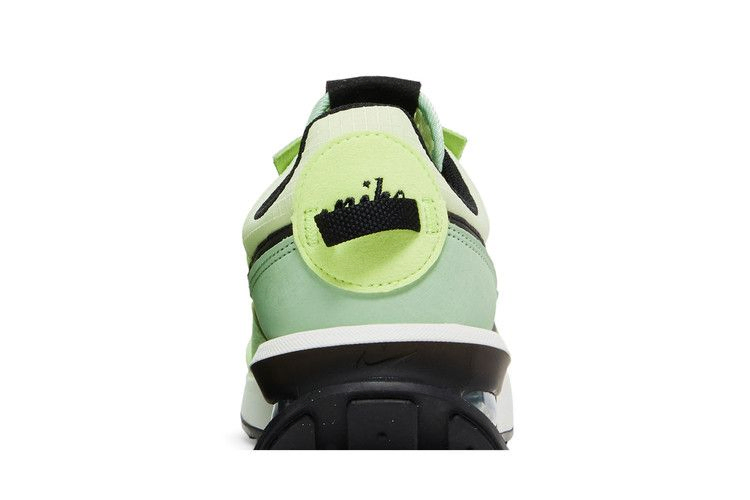 Кроссовки Nike Wmns Air Max Pre-Day 'Light Liquid Lime'