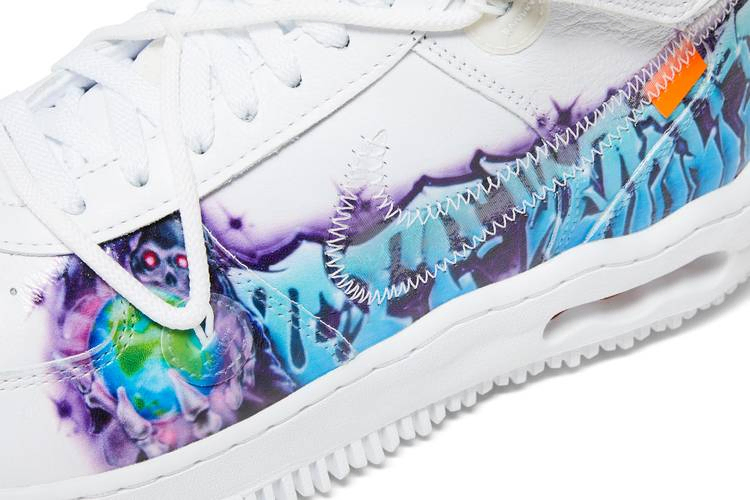 off-white-x-air-force-1-mid-graffiti-de0500-100_08