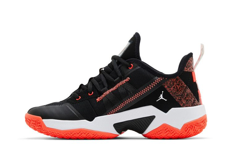 jordan-one-take-2-black-bright-crimson-cw2457-006_02