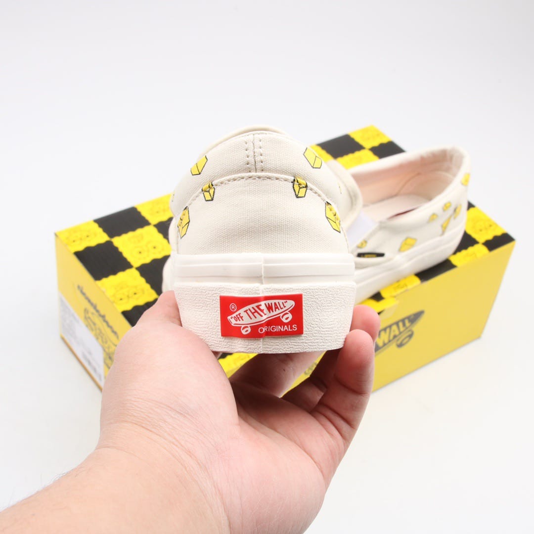 Vans-OG-Classic-Slip-On-LX-Spongebob-Yellow-7