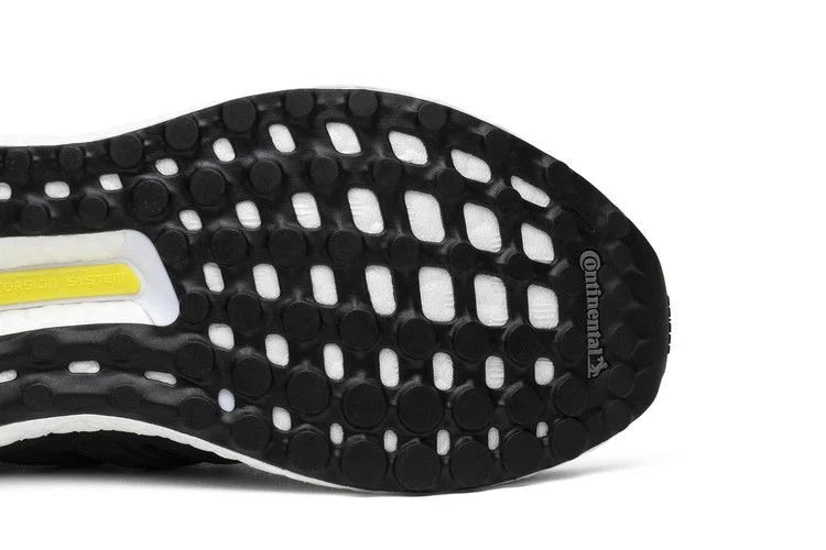 Кроссовки adidas UltraBoost 4.0 'Black Carbon'