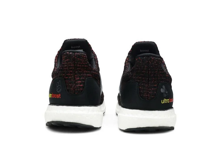 Кроссовки Mickey Mouse x adidas UltraBoost