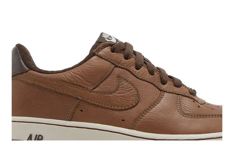 Krossovki-Nike-Air-Force-1-Premium-Bison-1