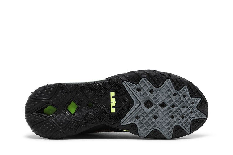 Кроссовки Nike LeBron 18 Low 'Air Max 95 Greedy'