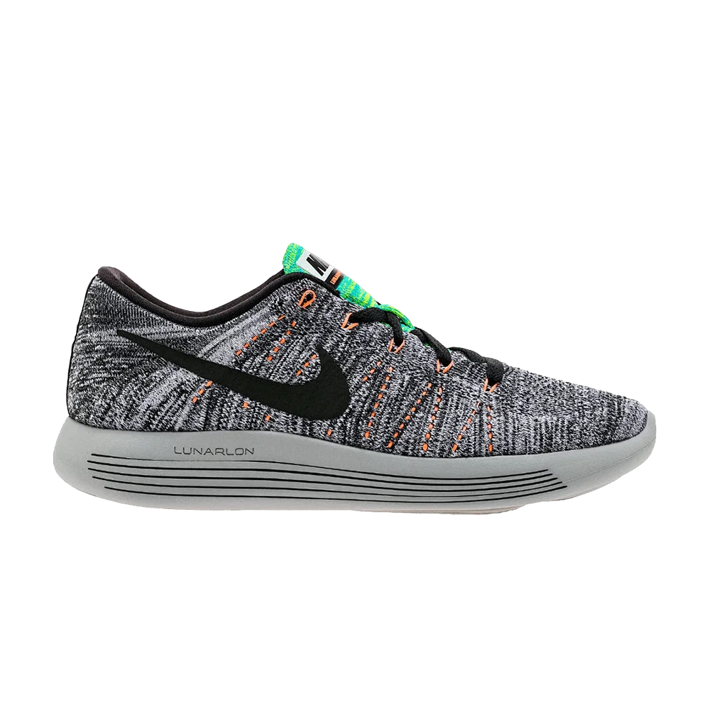 Krossovki-Nike-LunarEpic-Flyknit-Low-Oreo