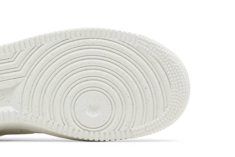 Кроссовки Nike Wmns Air Force 1 '07 LX  'Coconut Milk'