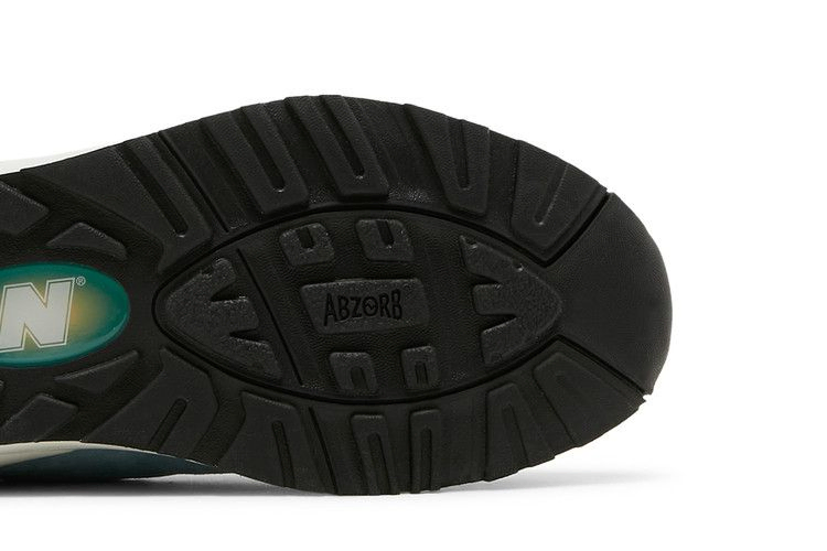 kith-x-990v2-made-in-usa-storm-blue-m990kh2_04