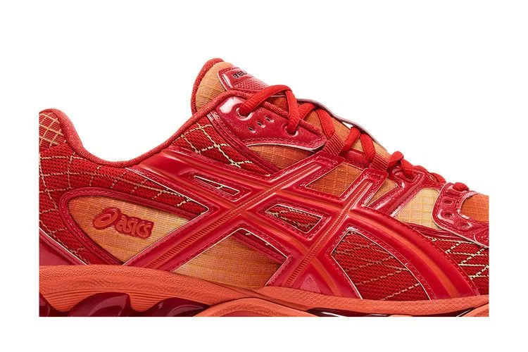 Krossovki-Marvel-vs.-Capcom-x-Kith-x-ASICS-Gel-Nimbus-10.1-Double-Box-Iron-Man-vs.-Mega-Man-With-Comic-Book-10