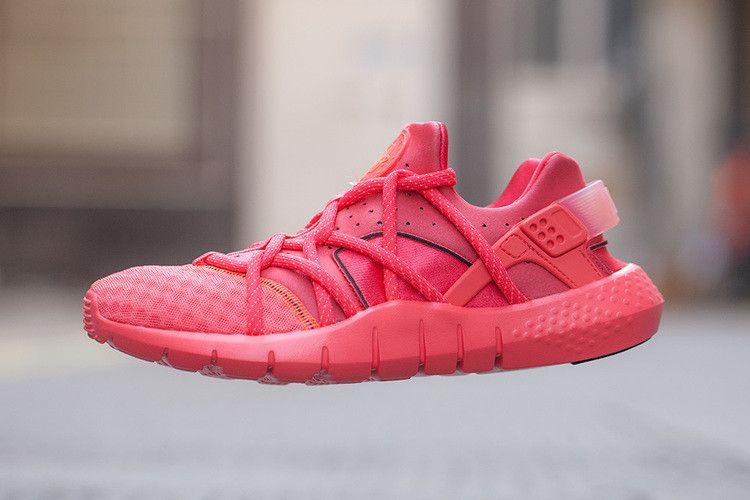 Кроссовки Nike Huarache NM 'Hot Lava'