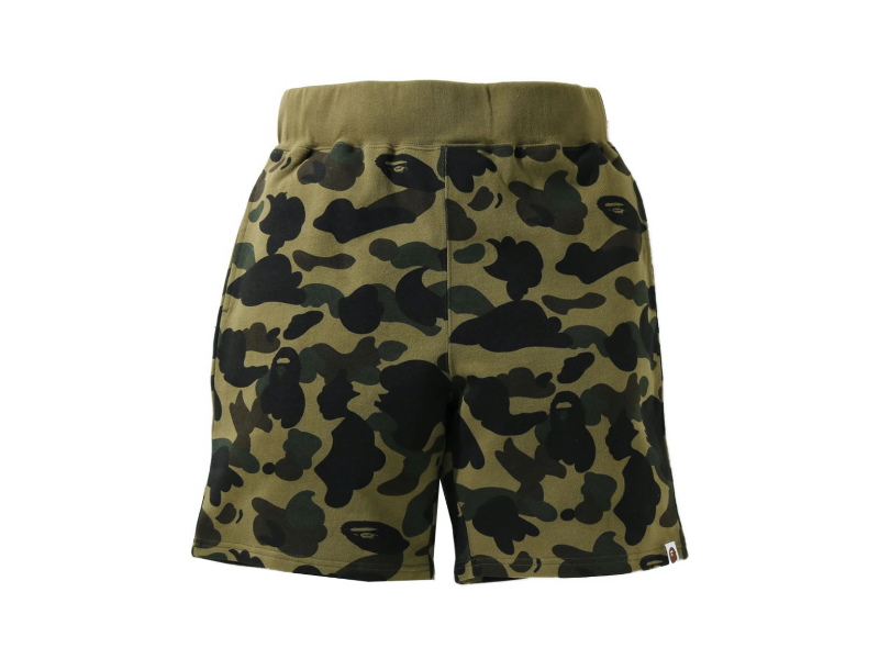 Спортивные шорты BAPE 1st Camo Sweat Shorts (SS21) Green
