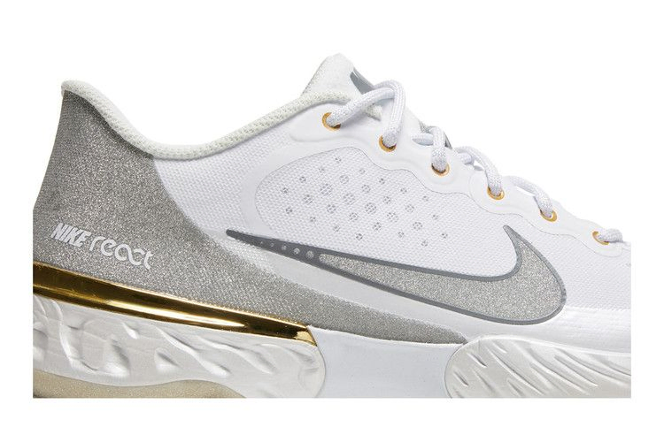 Кроссовки Nike Alpha Huarache Elite 3 Low 'White Metallic Silver'