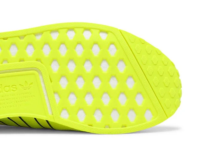 Krossovki-adidas-NMD_R1-V2-Solar-Yellow-4