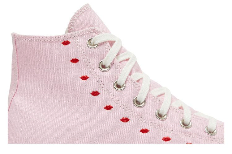 wmns-chuck-taylor-all-star-high-embroidered-hearts-cherry-blossom-a01603f_01