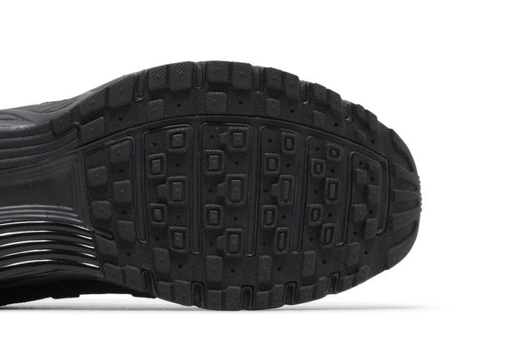 p-6000-premium-triple-black-fq8732-010_04