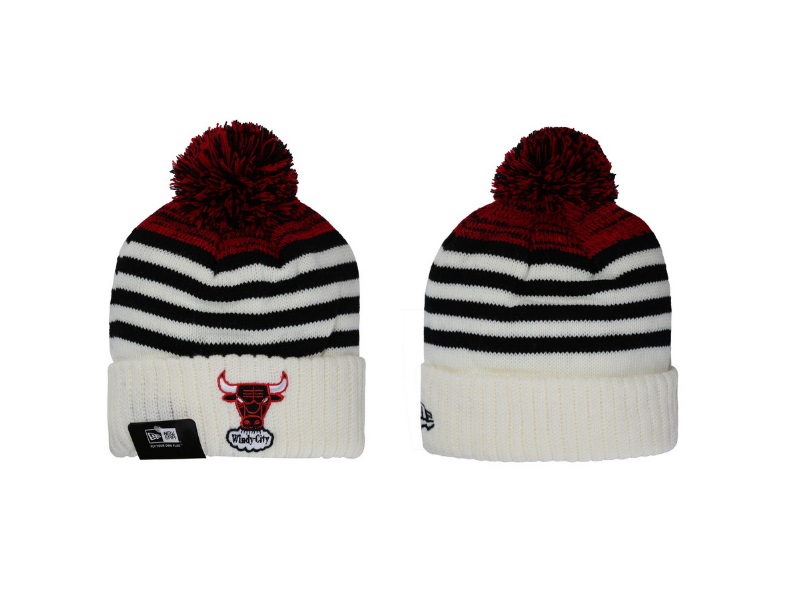 Шапка Chicago Bulls Windy City с помпоном