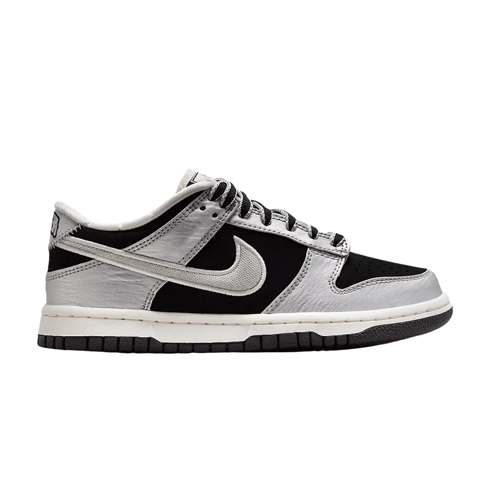 Krossovki-Nike-Dunk-Low-LV8-GS-Metallic-Silver-Black-Sail