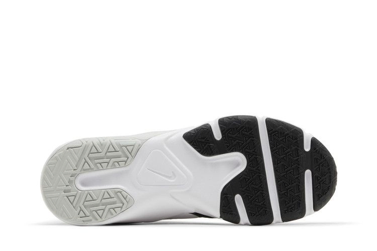 wmns-legend-essential-2-black-white-cq9545-001_03
