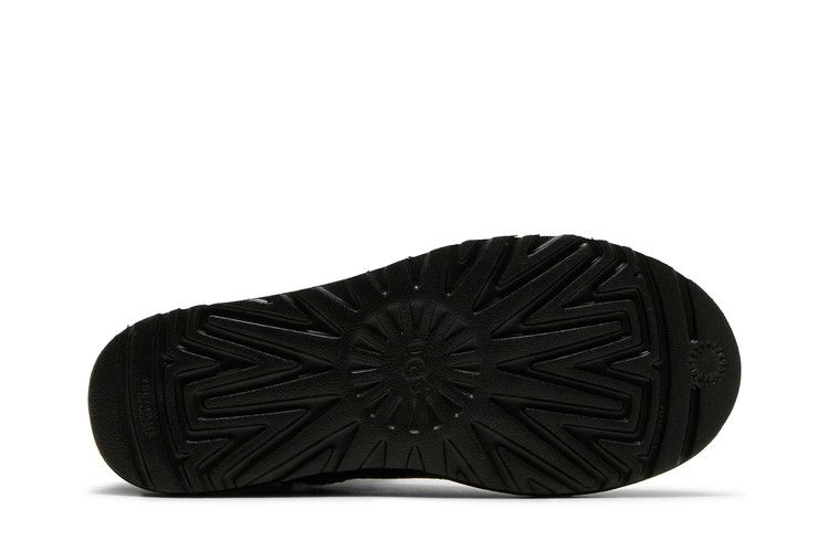 UGG Wmns Classic Short II 'Black'