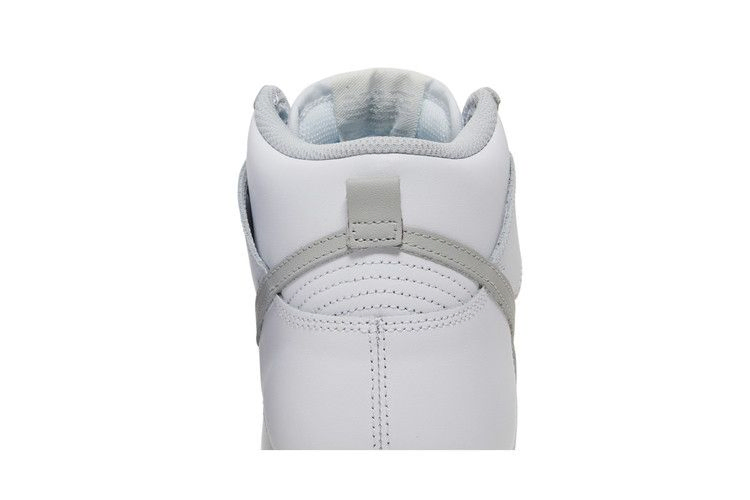 Кроссовки Nike Wmns Dunk High 'Grey Fog'
