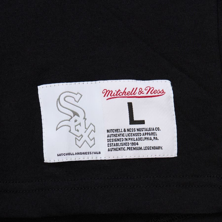 Футболка Mitchell & Ness Black Chicago White Sox Black Out Collection Premium T-Shirt